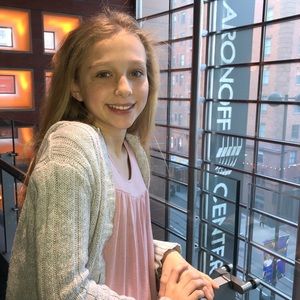 Meet your Posher, Avery